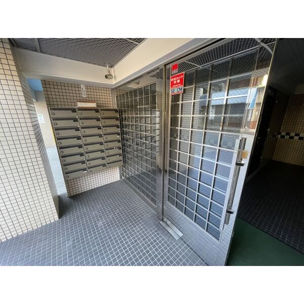 9/11 エントランス