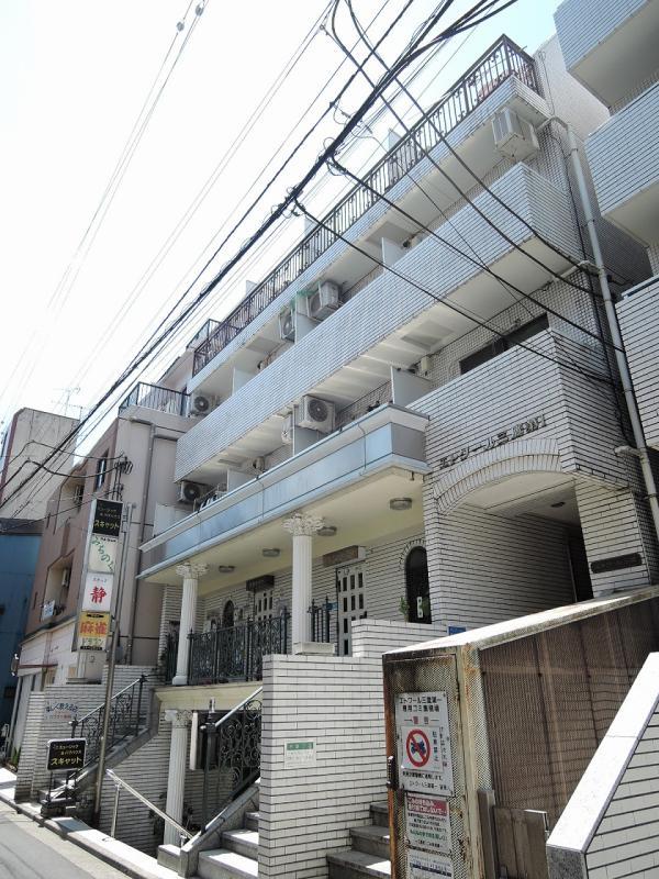 14/22 エントランス