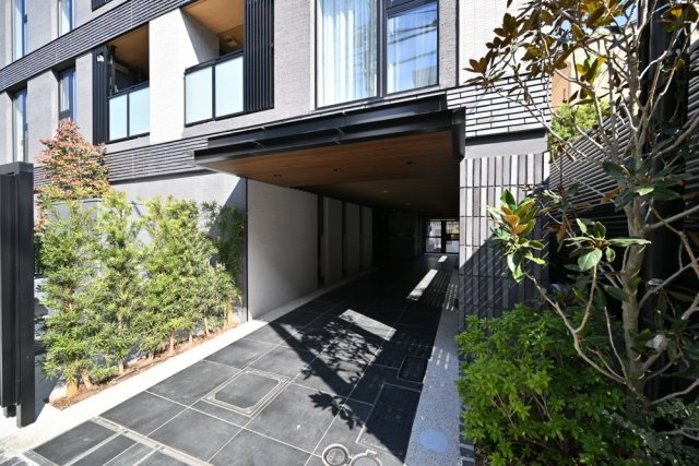 2/4 エントランス