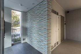 15/16 エントランス