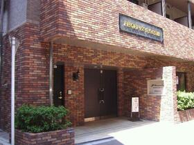 14/14 エントランス