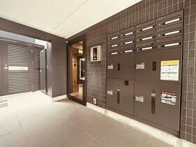 15/15 エントランス