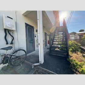 14/14 エントランス