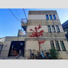 14/14 エントランス