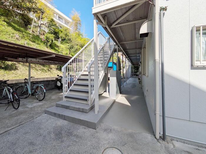 13/14 エントランス