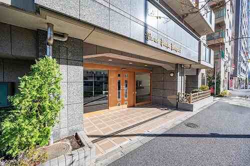 14/17 エントランス