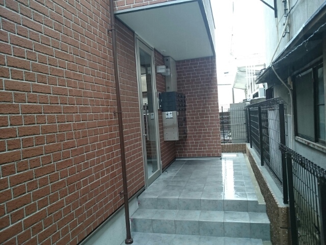 13/20 エントランス