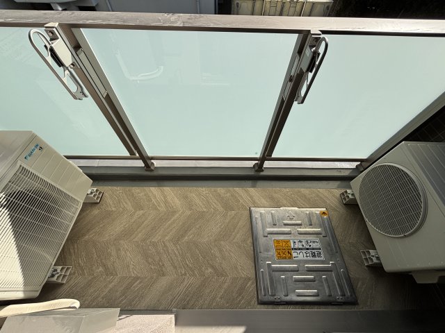 19/23 バルコニー