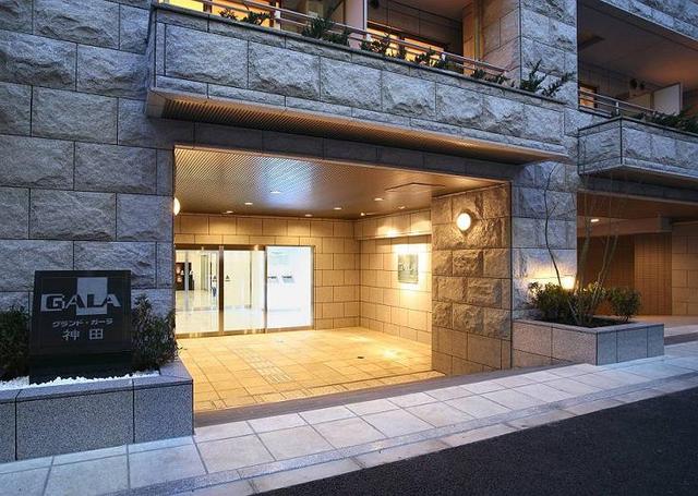 24/29 エントランス