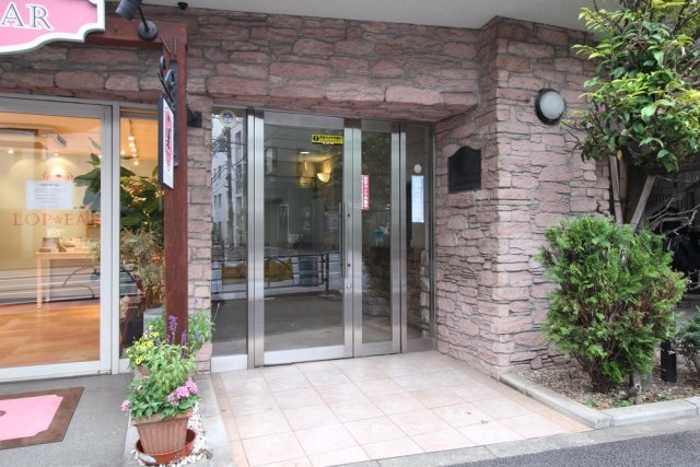 19/21 エントランス