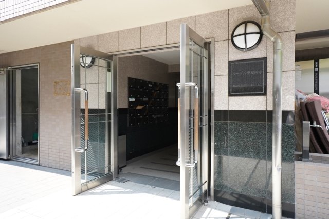 20/22 エントランス