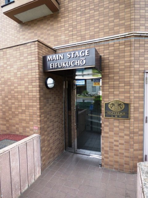 3/5 エントランス