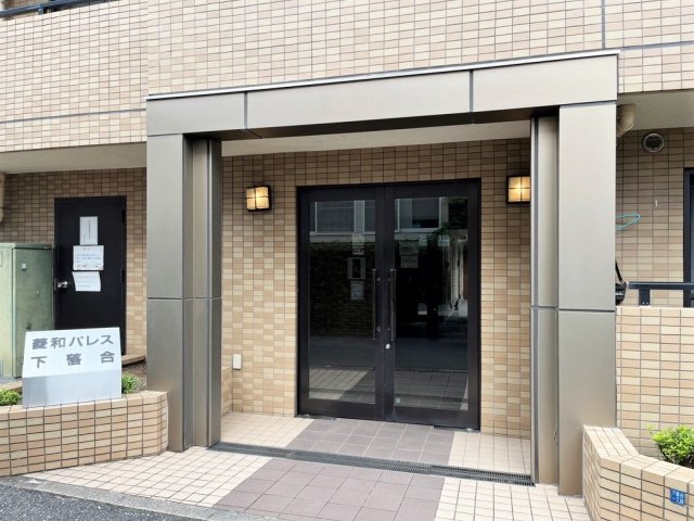 16/18 エントランス