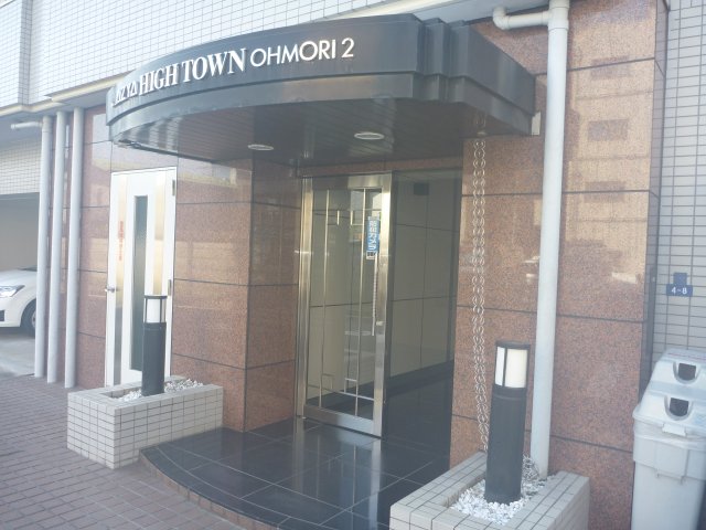 5/5 エントランス