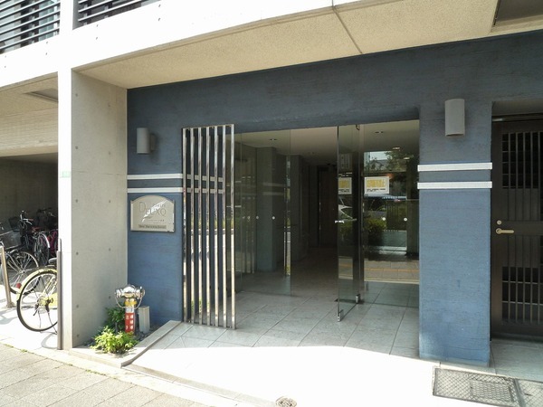 3/4 エントランス