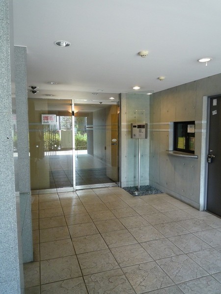 4/4 エントランス