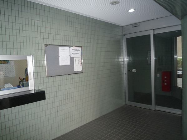 4/4 エントランス