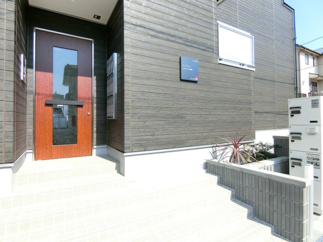 22/22 エントランス