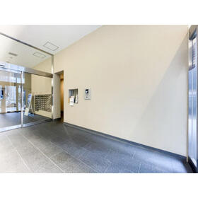 4/5 エントランス