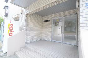 13/13 エントランス