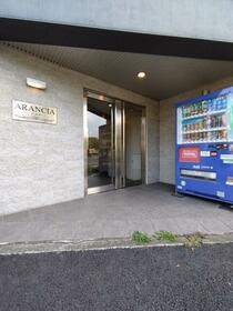 13/13 エントランス