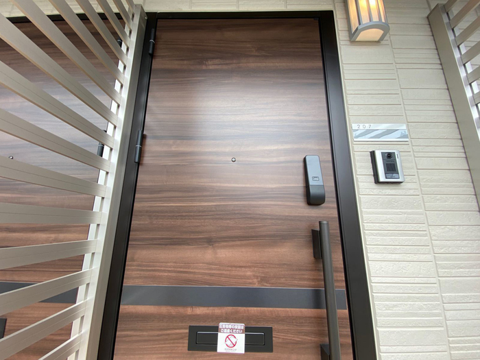 19/30 エントランス