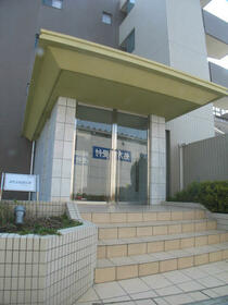 2/2 エントランス