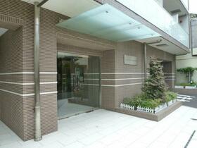 15/16 エントランス