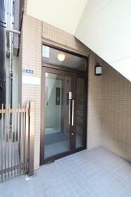 15/15 エントランス