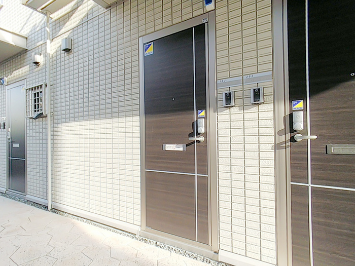 17/19 エントランス