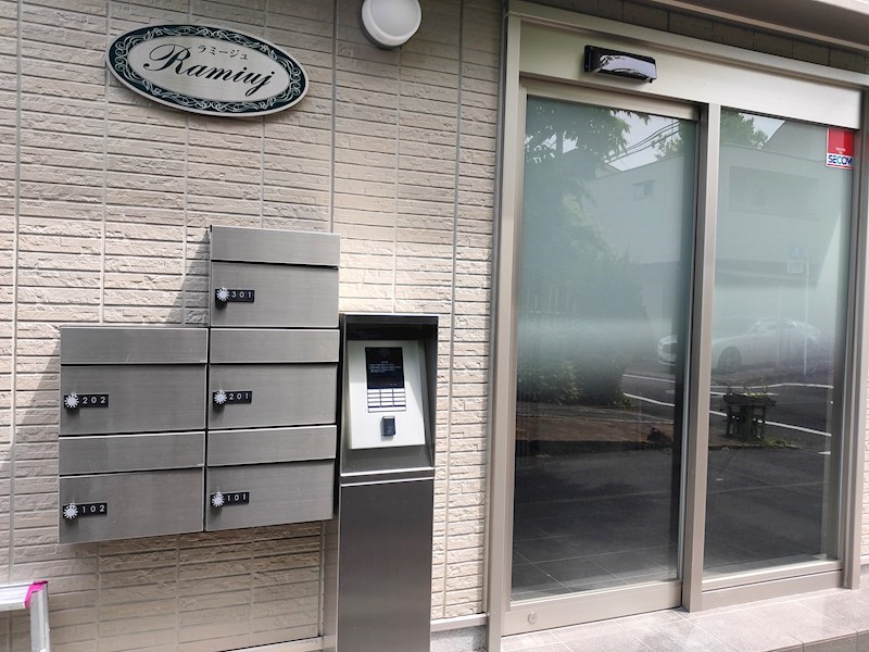 21/21 エントランス