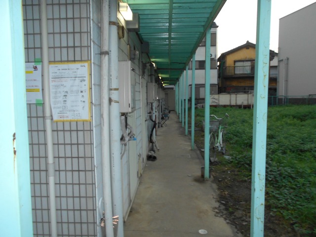 20/23 エントランス