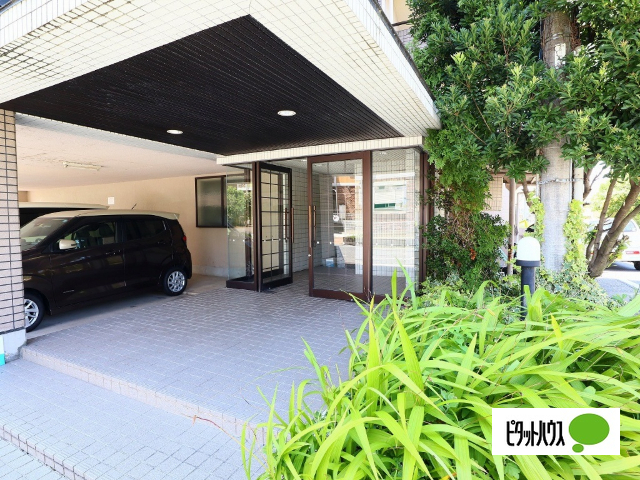 18/18 エントランス