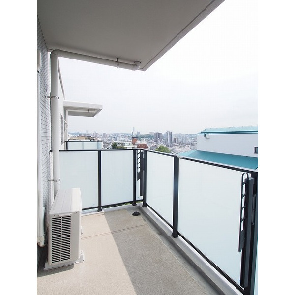 16/23 バルコニー