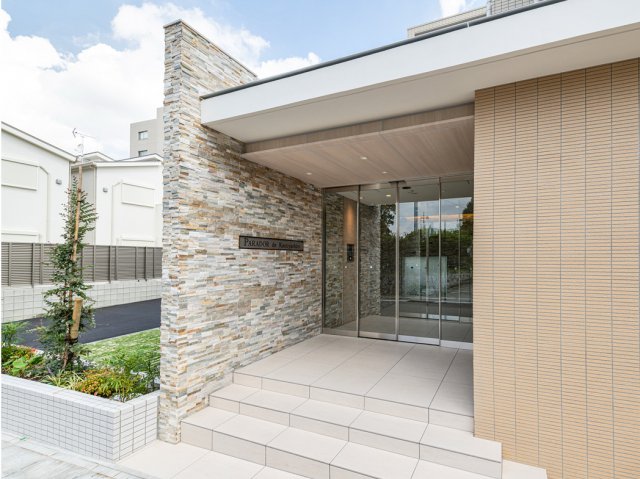 16/26 エントランス