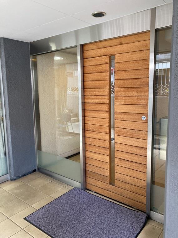 18/18 エントランス