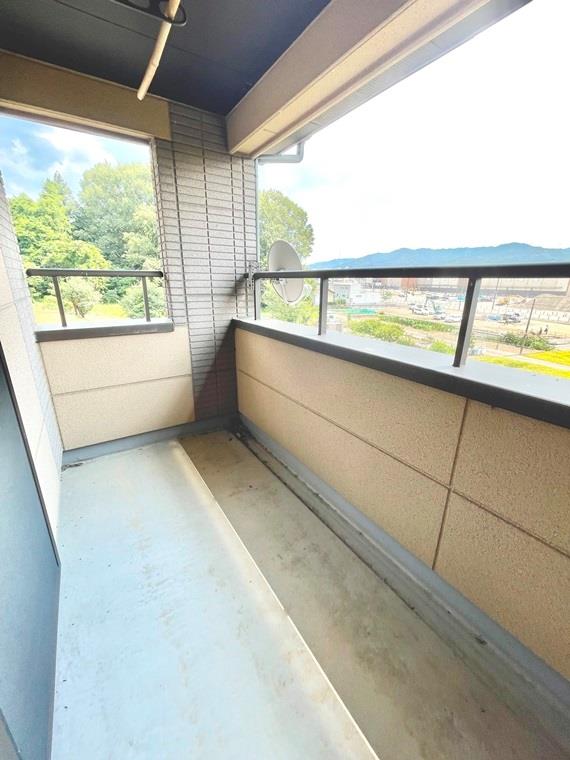 13/18 バルコニー