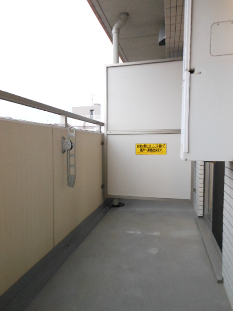 15/28 バルコニー