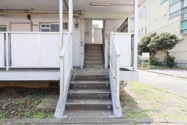 14/21 エントランス