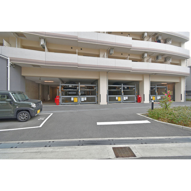 5/5 駐車場
