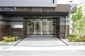 13/13 エントランス