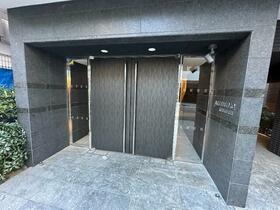 4/4 エントランス