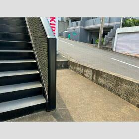 15/15 エントランス