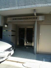 15/16 エントランス