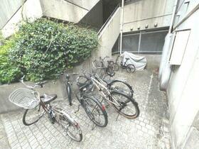 2/2 エントランス