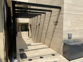 4/5 エントランス