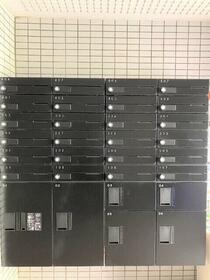 13/14 エントランス