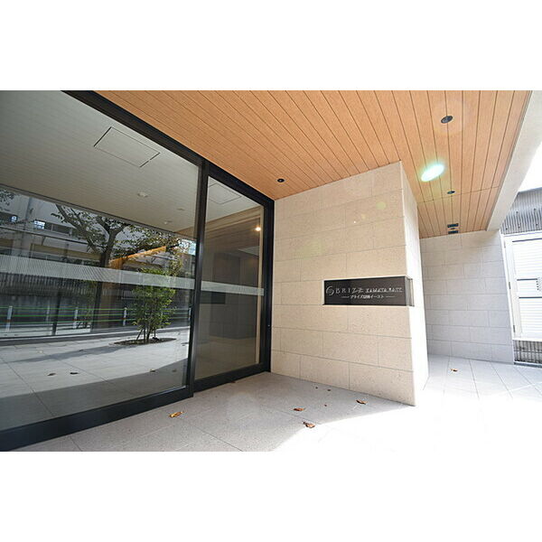 4/4 エントランス