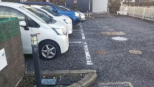 14/14 駐車場