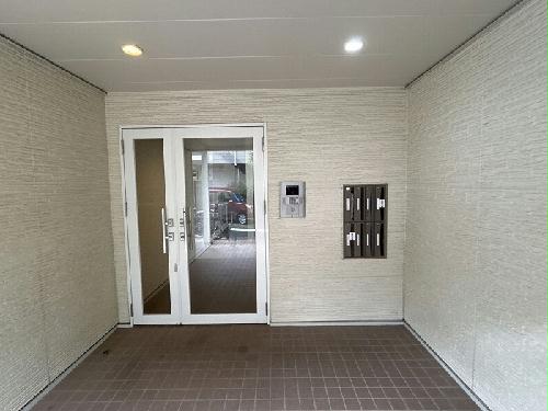 14/14 エントランス